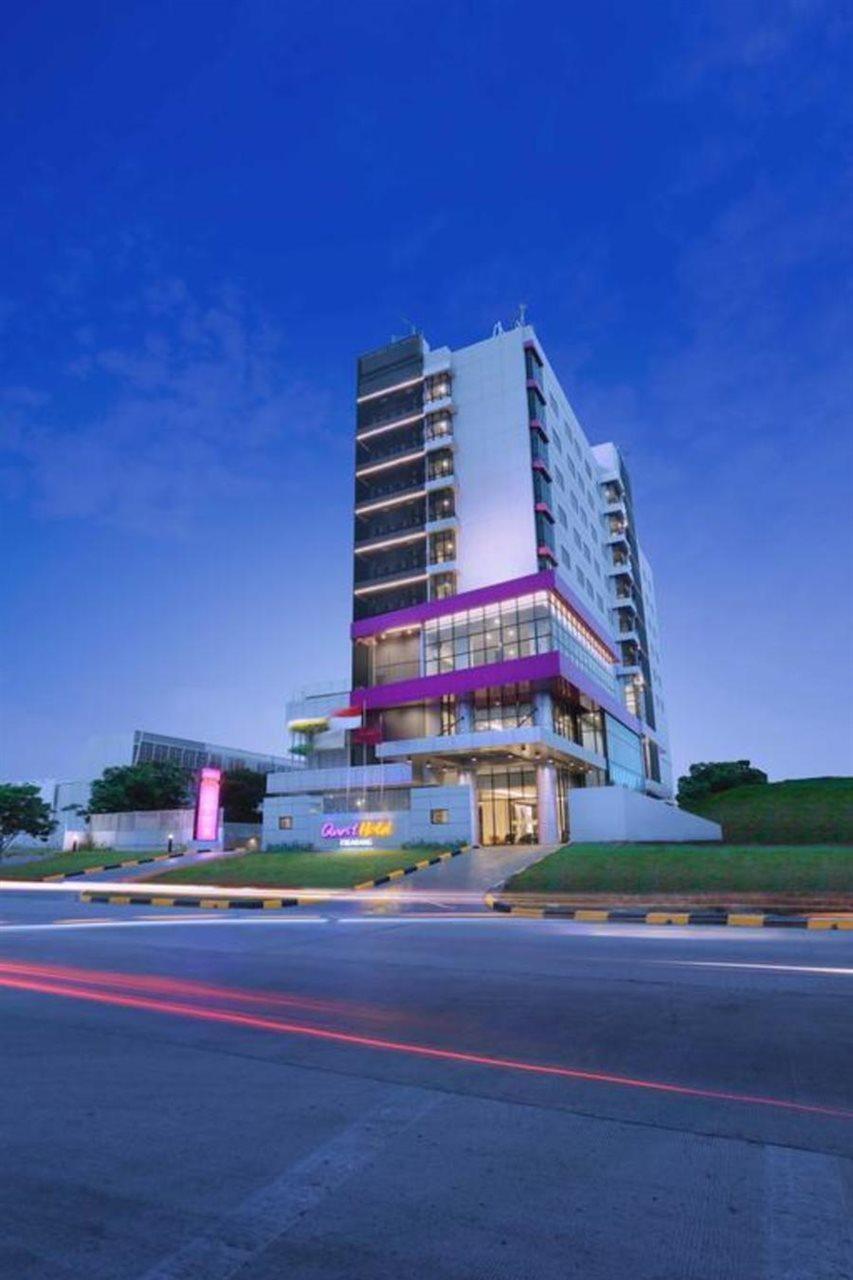 Quest Prime Cikarang By Aston Hotel Bekasi Buitenkant foto