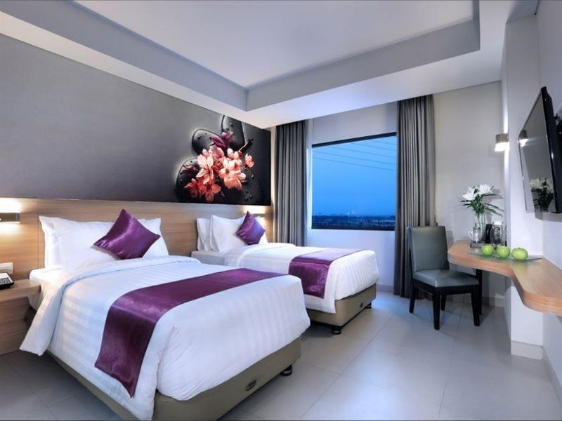 Quest Prime Cikarang By Aston Hotel Bekasi Buitenkant foto