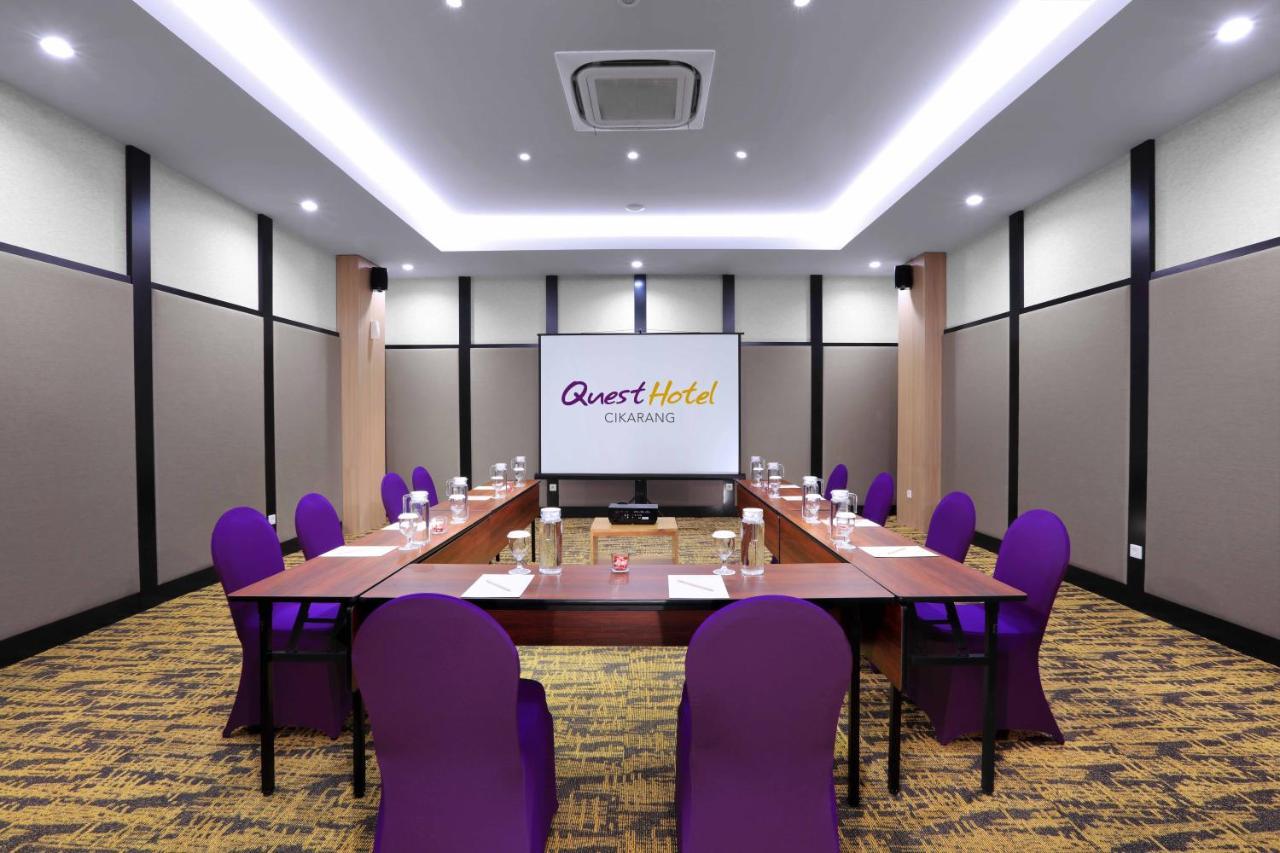 Quest Prime Cikarang By Aston Hotel Bekasi Buitenkant foto